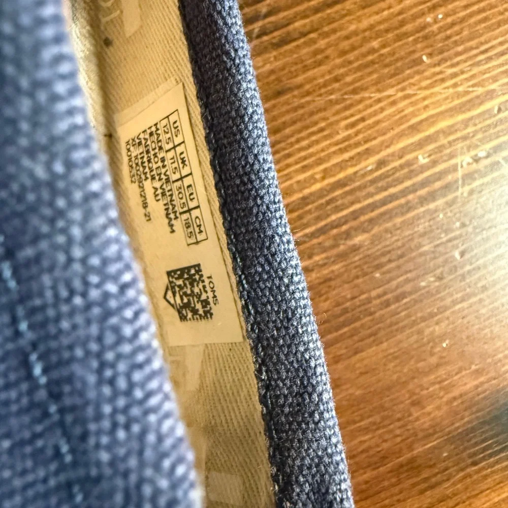TOMS Kids Navy Canvas Moccasins